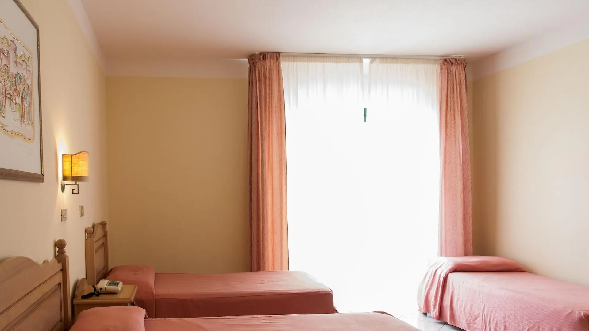 Hotel Maria Rosaria Orosei 4*,