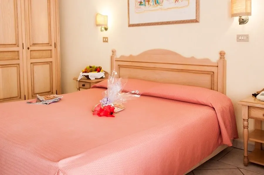 Hotel Maria Rosaria Orosei 4*,